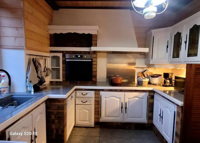 アパート T3 Avec Jouissance Jardin Dans Ancien Presbytere *